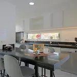Вилла El Duque Modern With Pool Адехе