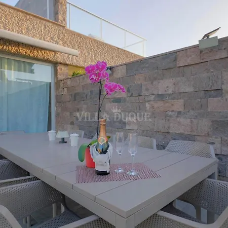 El Duque Modern With Pool Willa *