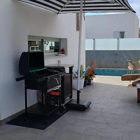 El Duque Modern With Pool Адехе