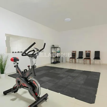 Willa El Duque Modern With Pool