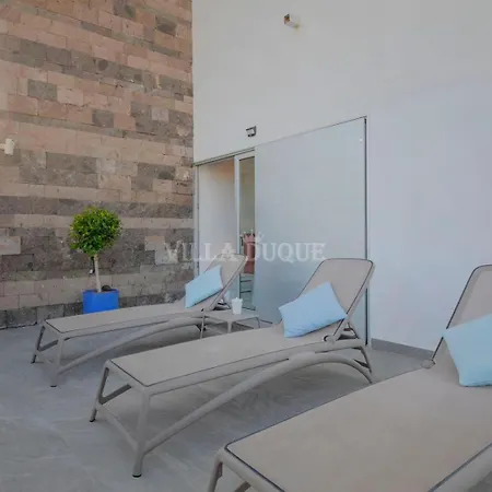 El Duque Modern With Pool Villa *